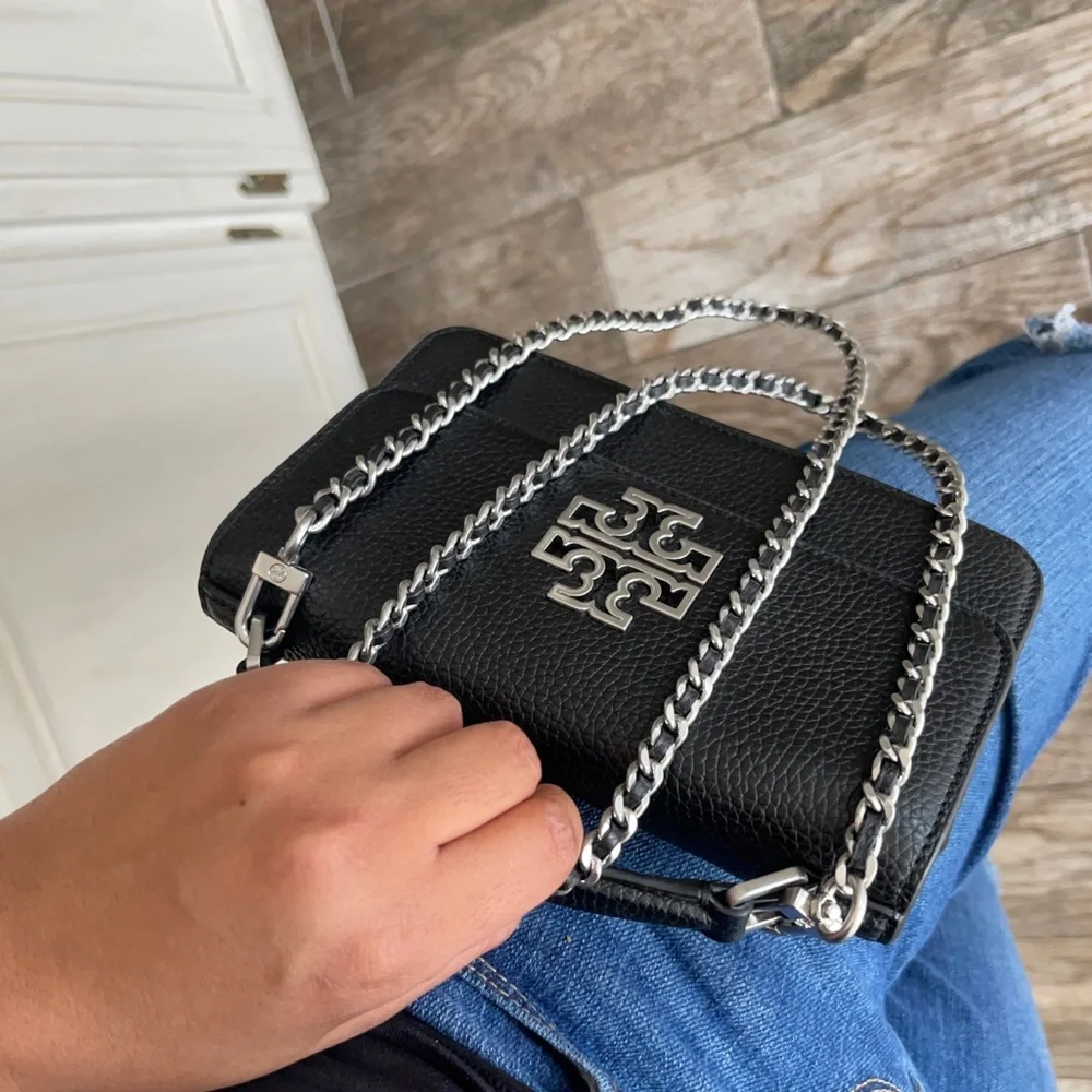 New Tory Burch 🖤 Britten top handle crossbody - Picture 5 of 7